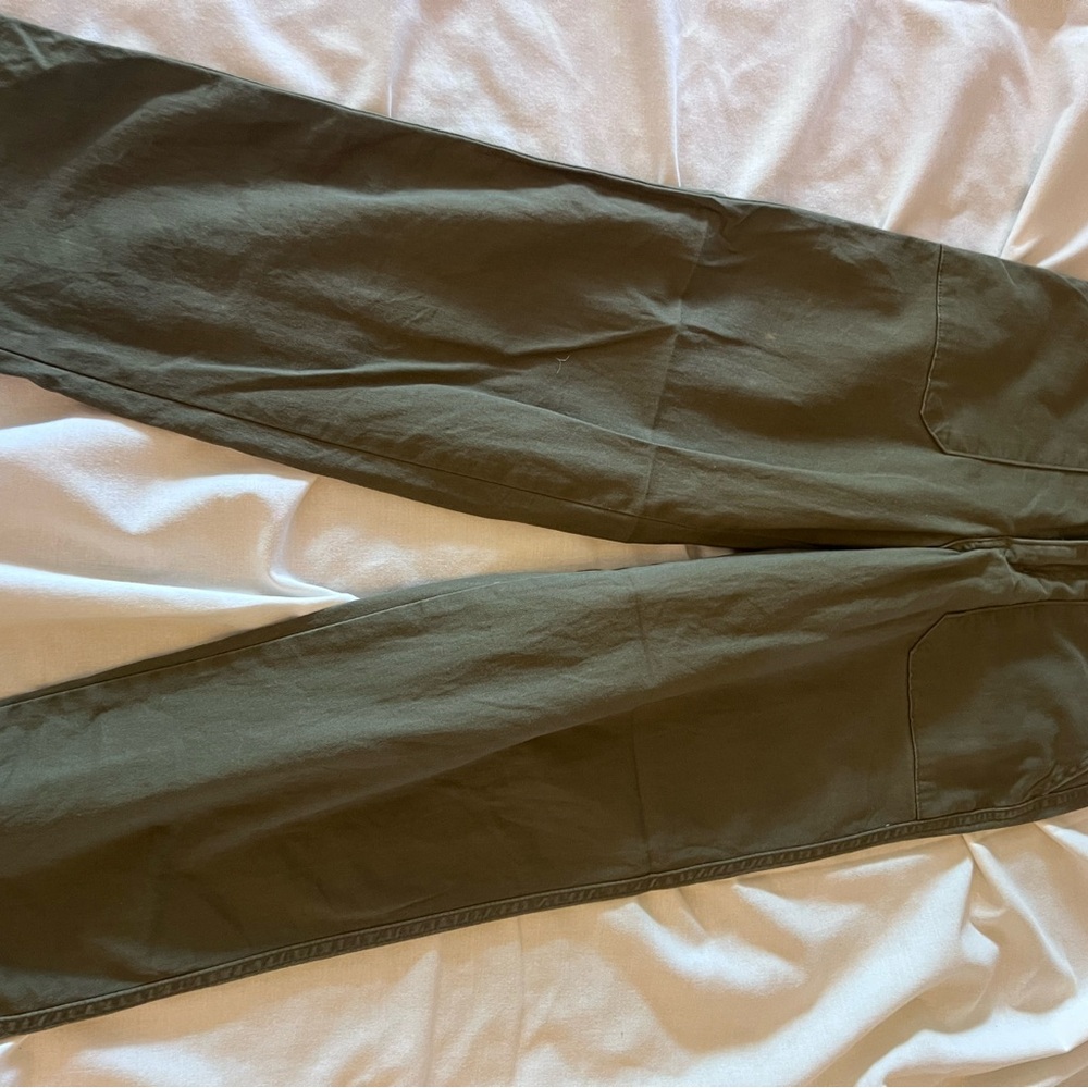 Levi's Green Ankle Cropped Pants